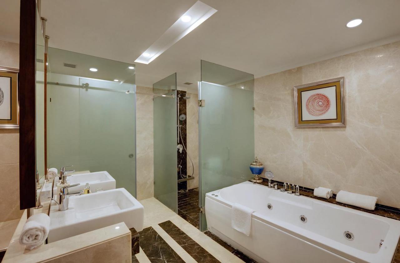 Sayaji Kolhapur Hotel Buitenkant foto