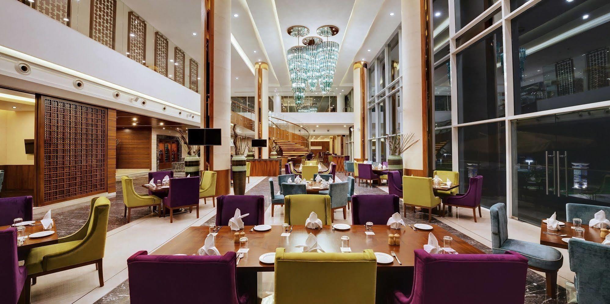 Sayaji Kolhapur Hotel Buitenkant foto