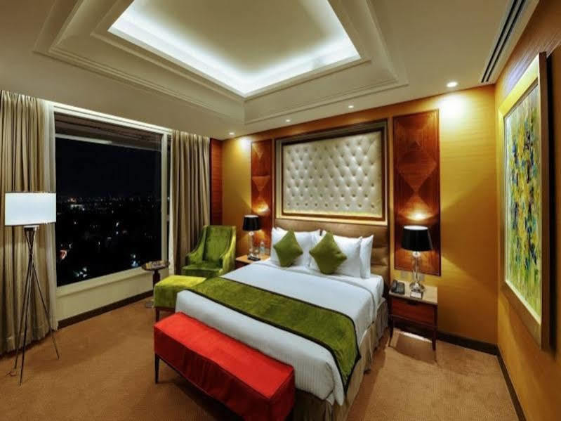 Sayaji Kolhapur Hotel Buitenkant foto